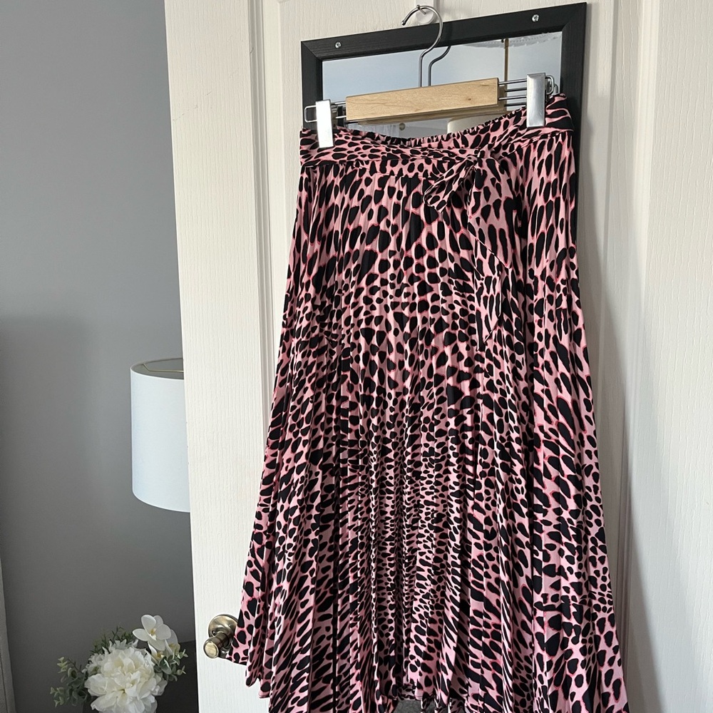 TOPSHOP Pink Leopard Print Skirt